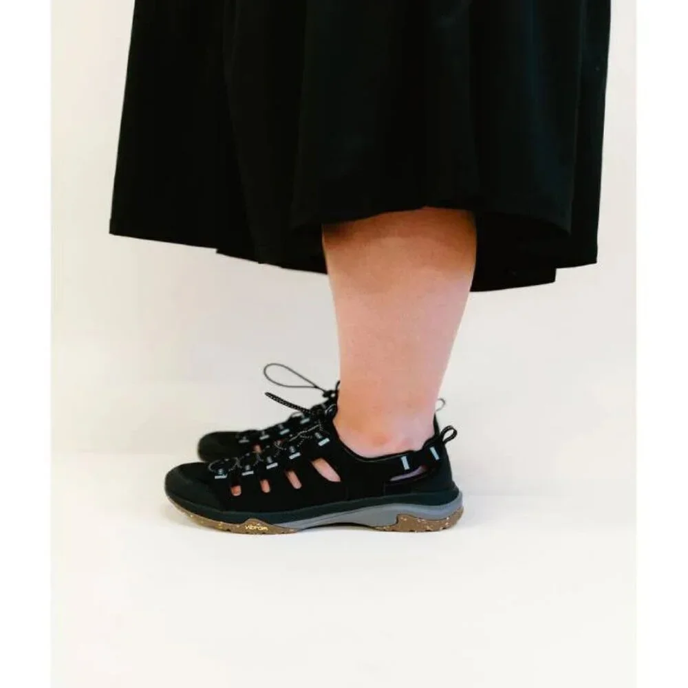 NEW Dansko Mia Sneakers Anatomically shaped footbed, black 266 3S2